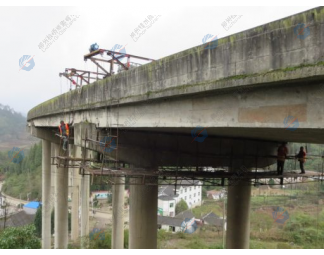四川泸州通达路桥有限公司同步顶升施工