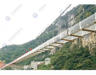 四川绵阳九皇山悬索桥