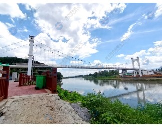 江西吉安市永新公园悬索桥